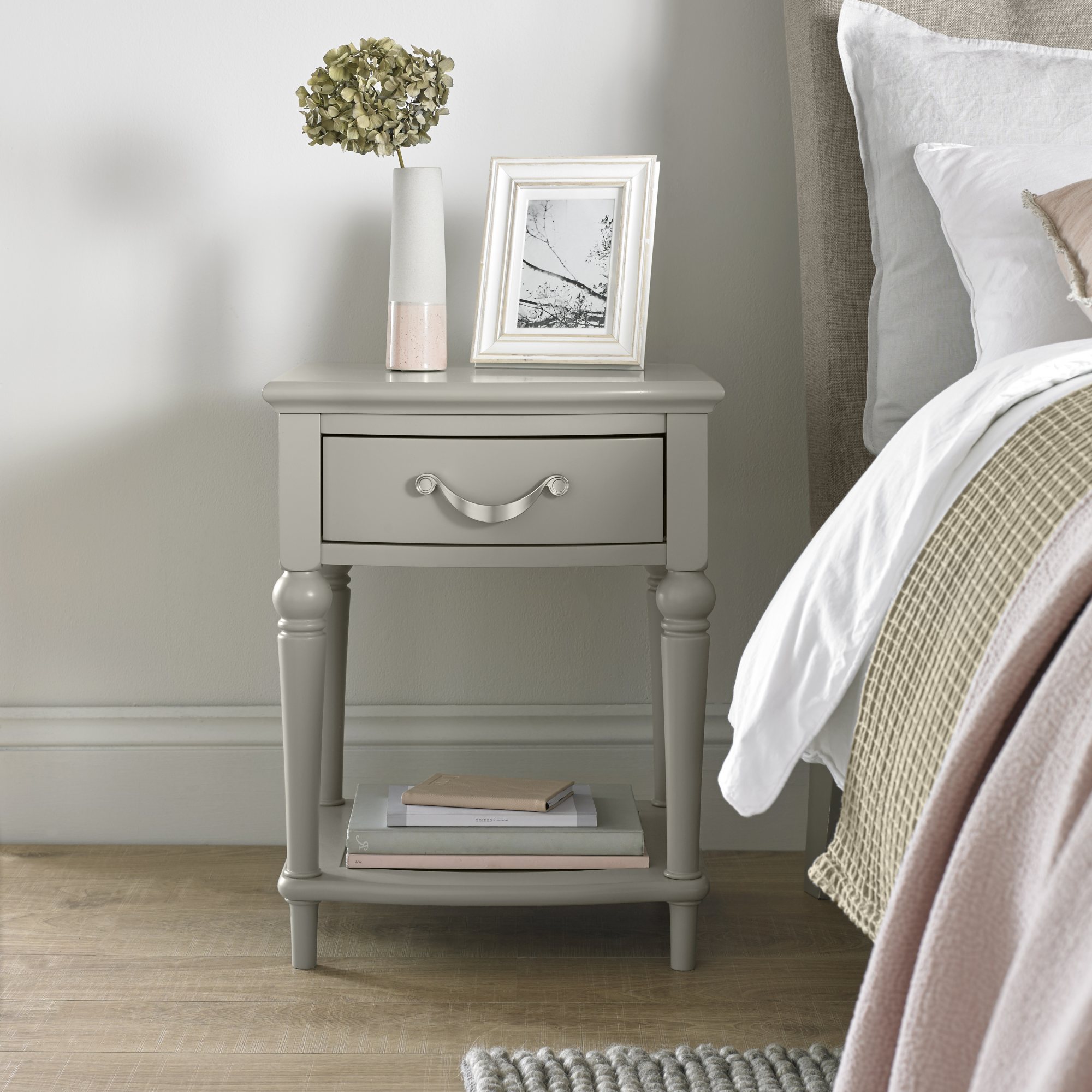 Montreux Urban Grey 1 Drawer Nightstand Bedroom Furniture Bentley