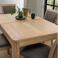 Chester Oak 4-6 Extension Dining Table