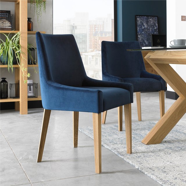 Premier Collection Ella Light Oak Scoop Back Chair - Dark Blue Velvet Fabric  (Pair)