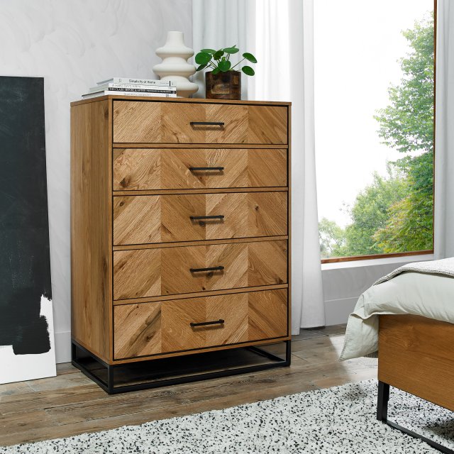 Bentley Designs Riva Rustic Oak 5 drawer tall chest - feature