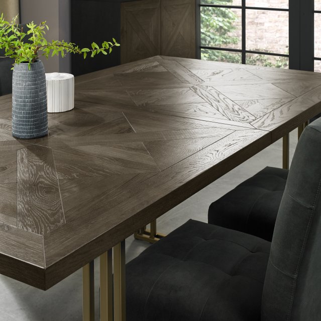 Signature Collection Athena Fumed Oak 6-8 Extension Dining Table