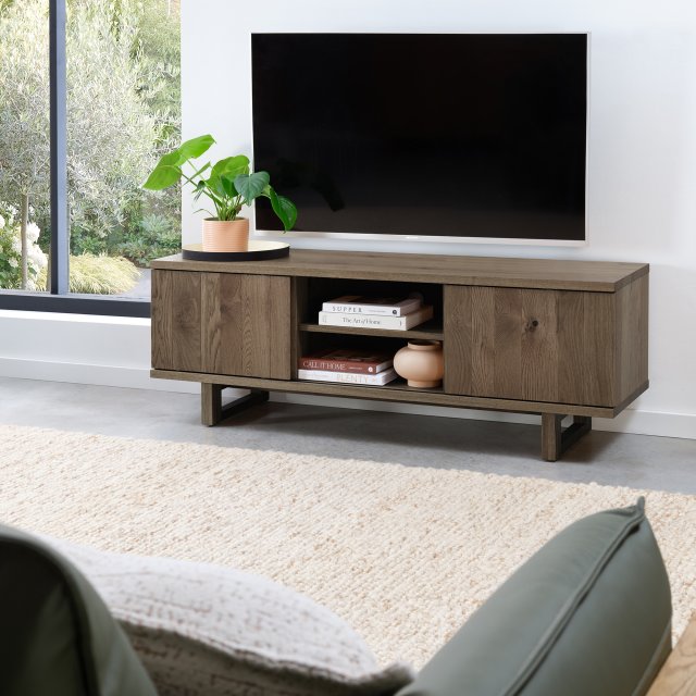 Premier Collection Delta Dark Oak Media Unit